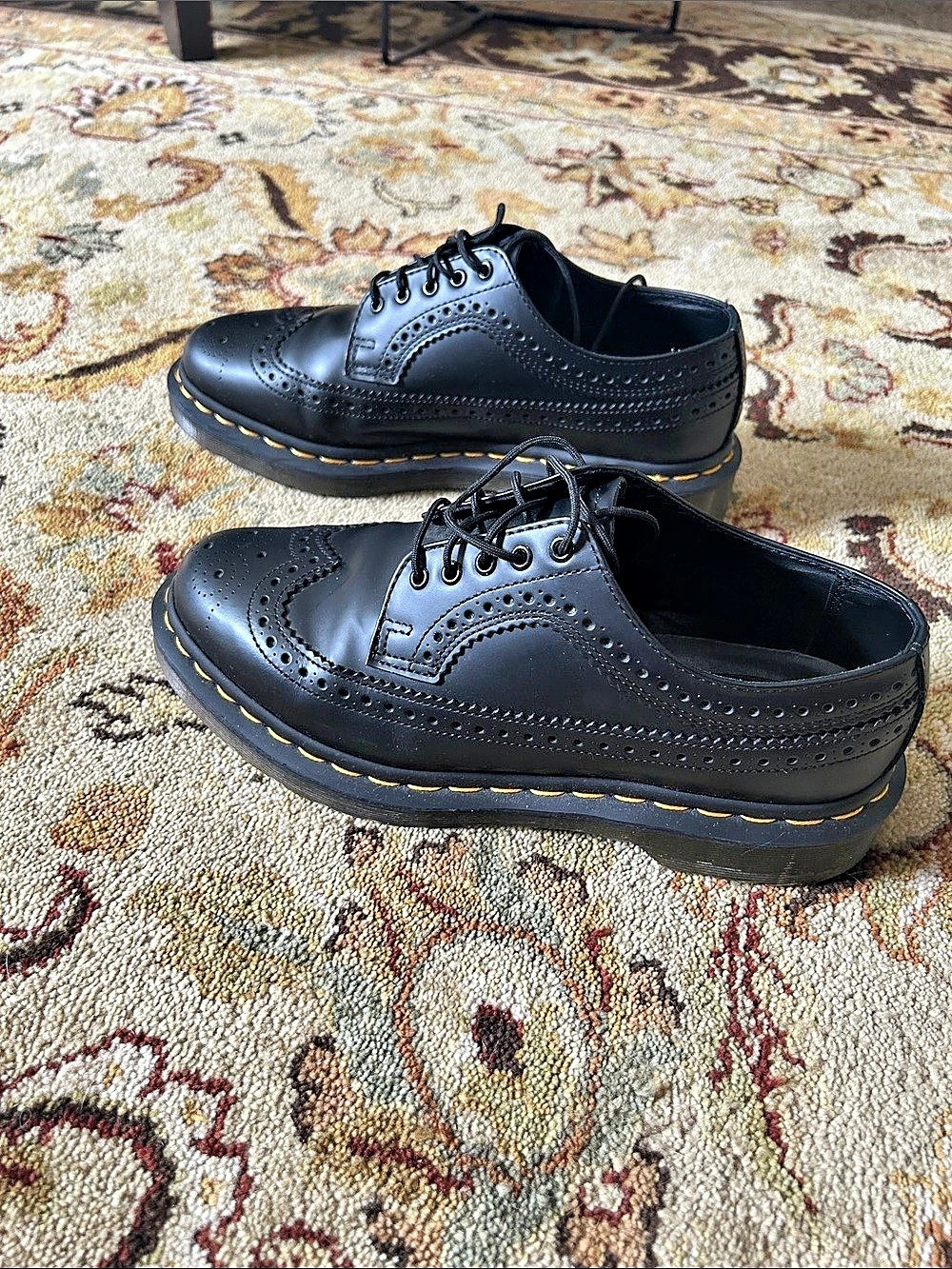 Dr. Martens 3989 Smooth Vegan Leather Brogue Shoes Black Wingtip Oxford Shoes - Picture 3 of 5